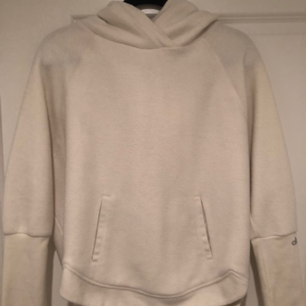 ALO Poncho - Creme color size S (EUC)